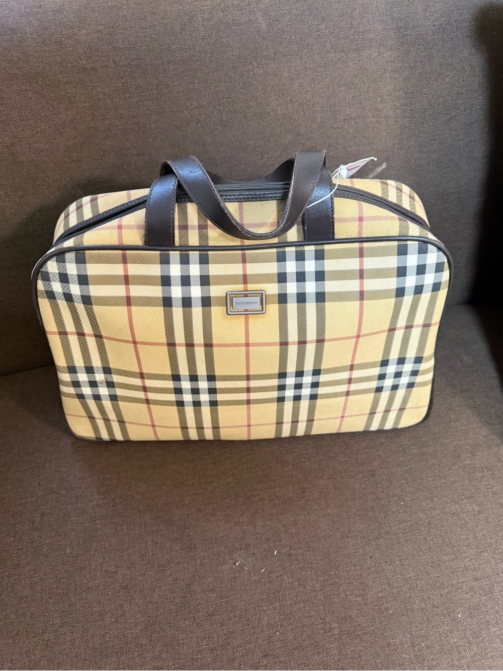 Burberry Beige Plaid Travel Bag with Dark Brown Handles - Picture 3 of 7